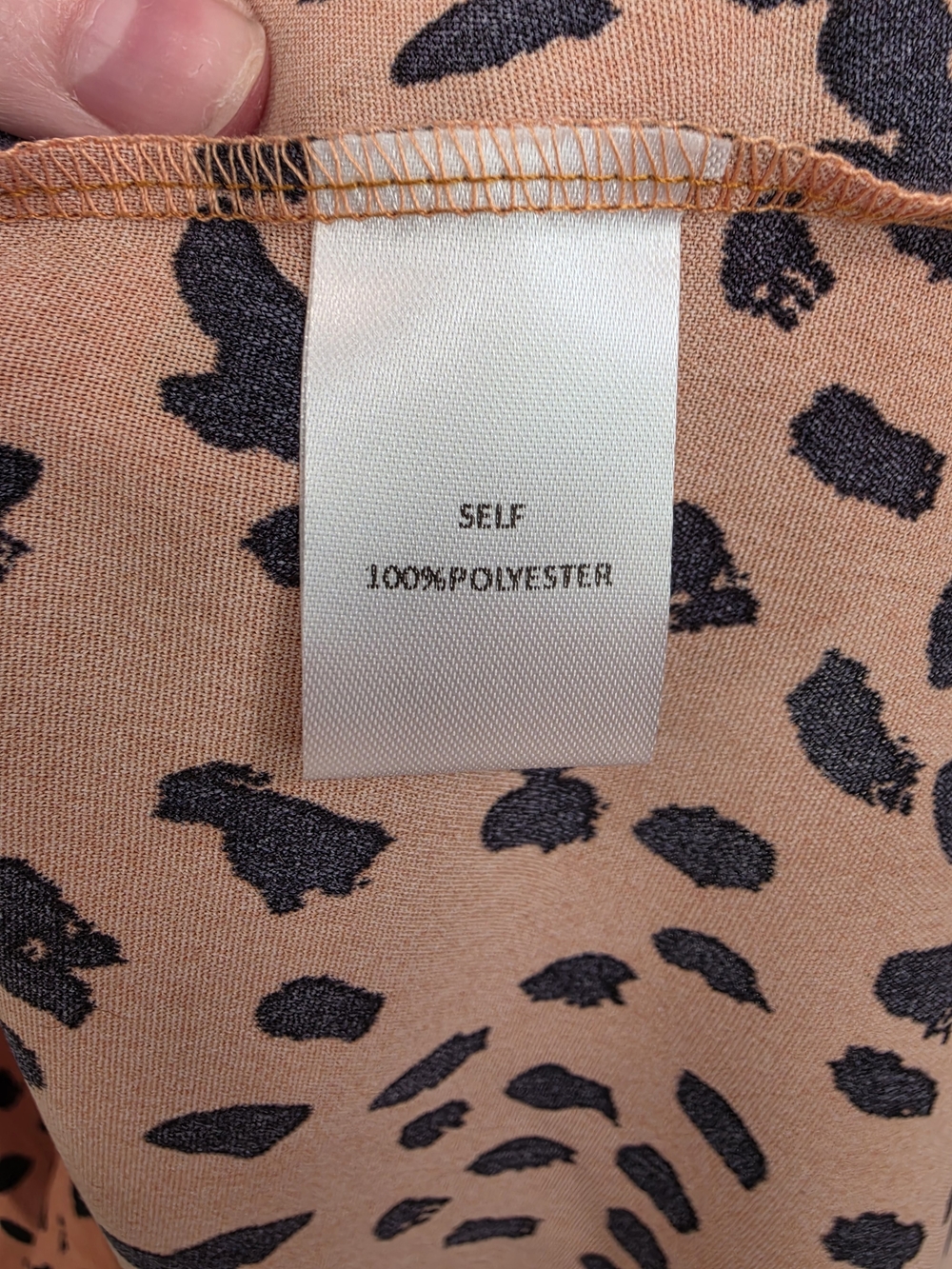 white birch Peach Animal Print V-Neck Tunic - Size Large - Picture 5 of 5